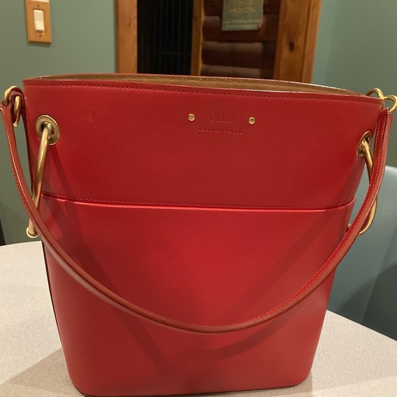 Chloe Roy Red Shoulder Bag. - Picture 2 of 12